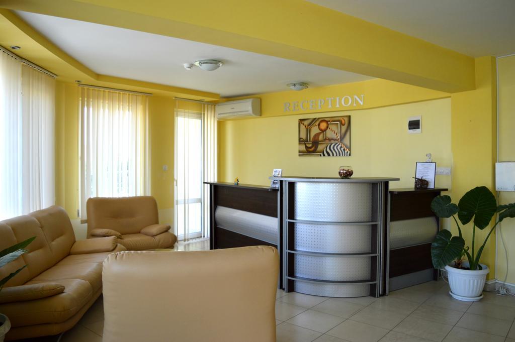 Family Hotel Coral Sozopol Esterno foto